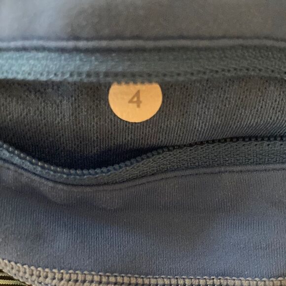 LULULEMON Run A Marathon Crop Pants Running Tights Leggings Size 4 - Picture 2 of 9